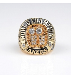 NBA Los Angeles Lakers 2001 Championship Ring NBA Los Angeles Lakers 2001 Championship Ring