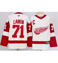 Men Detroit Red Wings 71 Dylan Larkin White 2024 25 Stitched Jersey Men Detroit Red Wings 71 Dylan Larkin White 2024 25 Stitched Jersey